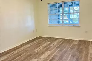 10344 NW 33rd Pl, Gainesville, FL 32606 - Photo 9