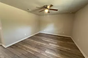 8424 NW 4th Pl, Gainesville, FL 32607 - Photo 13