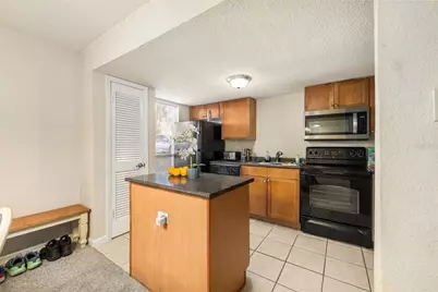 1810 NW 23rd Boulevard #216, Gainesville, FL 32605 - Photo 5