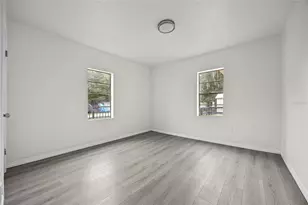 2203 NE 8th Ave, Gainesville, FL 32641 - Photo 11