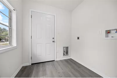 2203 NE 8th Avenue, Gainesville, FL 32641 - Photo 9