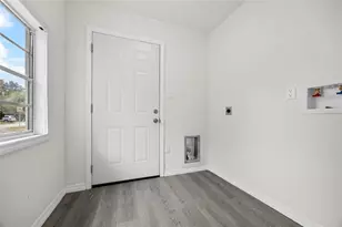 2203 NE 8th Ave, Gainesville, FL 32641 - Photo 9