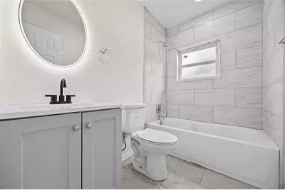 2203 NE 8th Avenue, Gainesville, FL 32641 - Photo 13