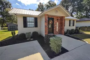 2407 Leigh Terrace, Palatka, FL 32177 - Photo 1