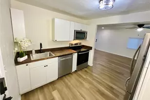 18713 Charlotte Ave, Brooker, FL 32622 - Photo 9