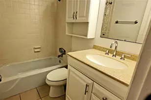 1700 SW 16th Ct, Gainesville, FL 32608 - Photo 13