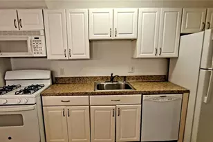 1700 SW 16th Ct, Gainesville, FL 32608 - Photo 7