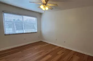 1700 SW 16th Ct, Gainesville, FL 32608 - Photo 9