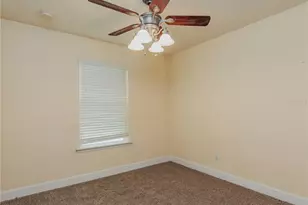 20463 NW 248th Dr, High Springs, FL 32643 - Photo 7