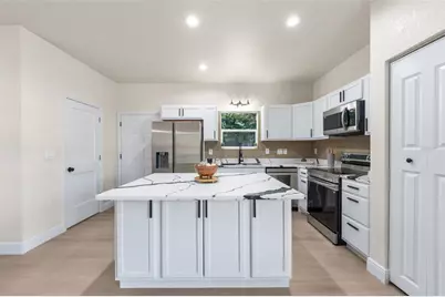 702 SE 8th Street, Gainesville, FL 32601 - Photo 9