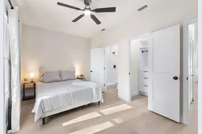 702 SE 8th Street, Gainesville, FL 32601 - Photo 13