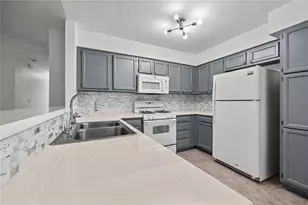 3832 NW 27th St, Gainesville, FL 32605 - Photo 11