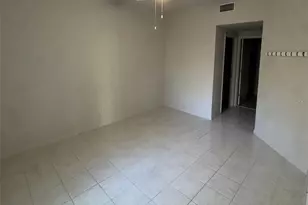 4950 NW 1st Pl, Gainesville, FL 32607 - Photo 13