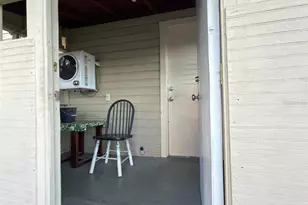 1821 SE 6th Ave, Gainesville, FL 32641 - Photo 7