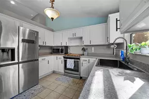 470 Margaret St, Bronson, FL 32621 - Photo 7