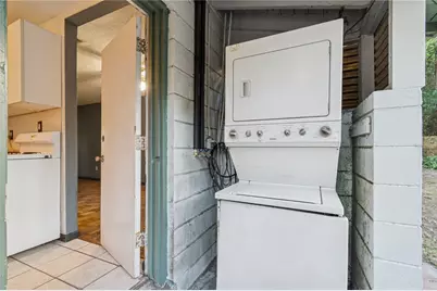 1814 NE 6th Terrace, Gainesville, FL 32609 - Photo 23