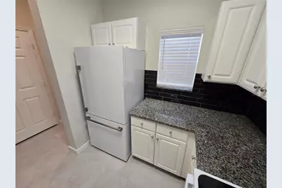 4551 NW 49th Street #104, Gainesville, FL 32606 - Photo 9