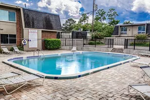 1700 SW 16th Ct, Gainesville, FL 32608 - Photo 13