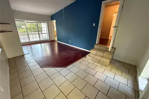 403 NW 25 St, Gainesville, FL 32607 - Photo 9