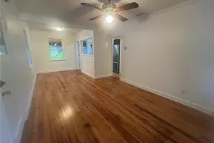 927 NE 7th Ave, Gainesville, FL 32601 - Photo 9