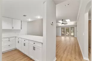 6245 NW 106th Pl, Alachua, FL 32615 - Photo 11