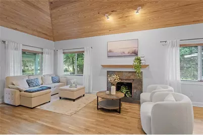 1017 NE 3rd Avenue, Gainesville, FL 32601 - Photo 9