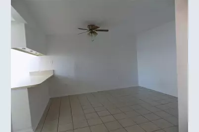 2811 SW Archer Road #x 201, Gainesville, FL 32608 - Photo 5