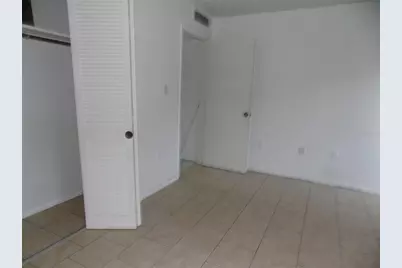 2811 SW Archer Road #x 201, Gainesville, FL 32608 - Photo 23