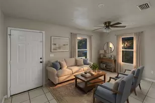 1520 NE 6th Ave, Gainesville, FL 32641 - Photo 11