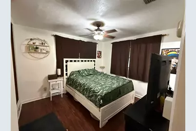 1106 NE 20th Place, Gainesville, FL 32609 - Photo 17