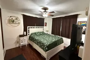 1106 NE 20 Pl, Gainesville, FL 32609 - Photo 17