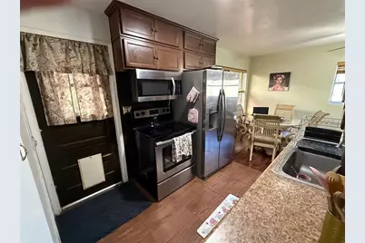 1106 NE 20th Place, Gainesville, FL 32609 - Photo 9