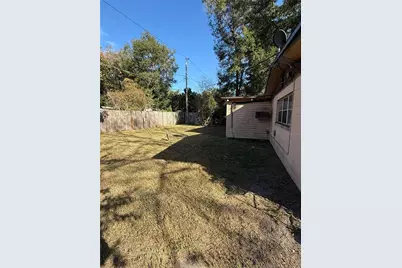 1106 NE 20th Place, Gainesville, FL 32609 - Photo 23