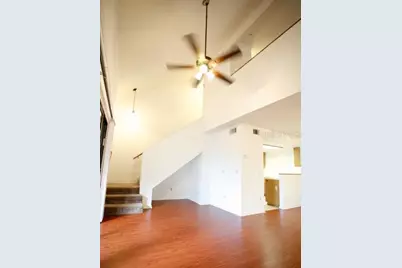 7200 SW 8th Avenue #E31, Gainesville, FL 32608 - Photo 3