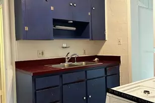 1012 NE 1st Ave, Gainesville, FL 32601 - Photo 3