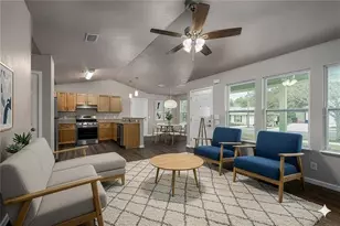 2165 SE 27th Dr, Gainesville, FL 32641 - Photo 9