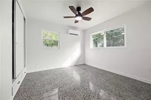 2122 NE 12th Ter, Gainesville, FL 32609 - Photo 17