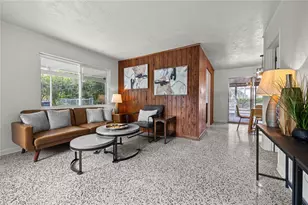 2122 NE 12th Ter, Gainesville, FL 32609 - Photo 3