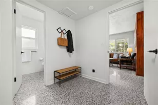 2122 NE 12th Ter, Gainesville, FL 32609 - Photo 15