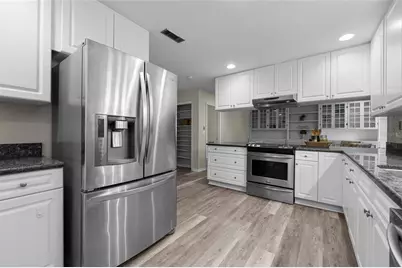 2110 NW 46th Street, Gainesville, FL 32605 - Photo 7