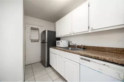 1700 SW 16th Court #B27, Gainesville, FL 32608 - Photo 13