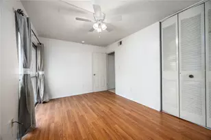 1700 SW 16th Ct, Gainesville, FL 32608 - Photo 17