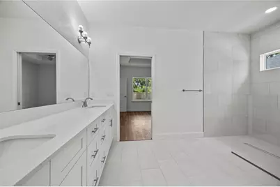 1100 SW 67th Way, Gainesville, FL 32607 - Photo 9