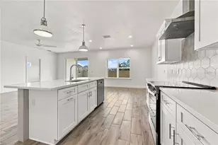 1086 SW 67th Wy, Gainesville, FL 32607 - Photo 3