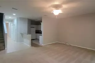 1571 NW 29 Rd, Gainesville, FL 32605 - Photo 3