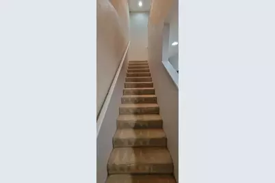 1571 NW 29th Road #6, Gainesville, FL 32605 - Photo 9