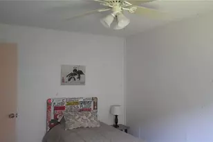 1700 SW 16th Ct, Gainesville, FL 32608 - Photo 15