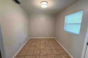 4220 NW 21st St, Gainesville, FL 32605 - Photo 9