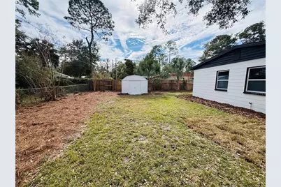 2403 NE 11th Street, Gainesville, FL 32609 - Photo 15