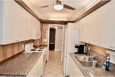 1719 NW 23rd Avenue #PH-C, Gainesville, FL 32605 - Photo 25